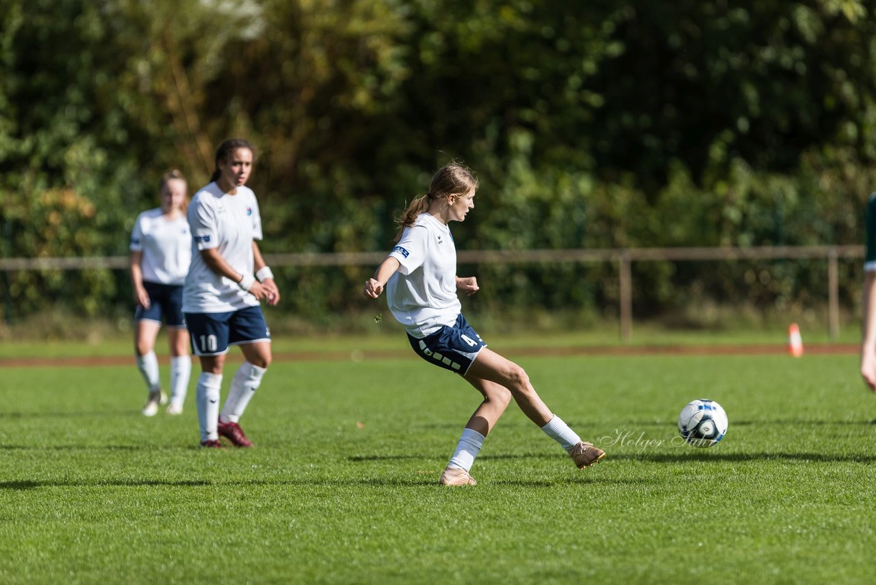 Bild 62 - wBJ VfL Pinneberg - Rissen : Ergebnis: 8:0